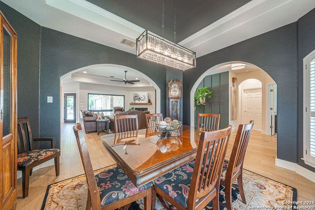 250 Tailwind Dr, Seguin, TX 78155