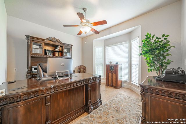 250 Tailwind Dr, Seguin, TX 78155