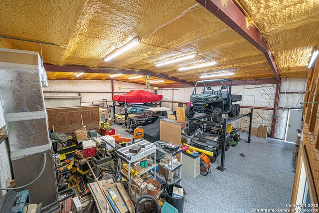 250 Tailwind Dr, Seguin, TX 78155