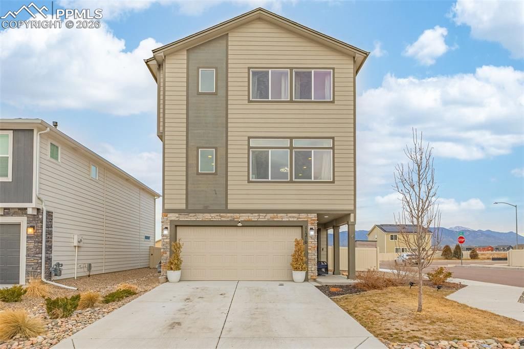 11210 Feliz Way, Fountain, CO 80817