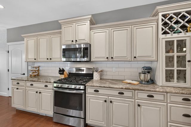 155 Blackstone St, Bellingham, MA 02019