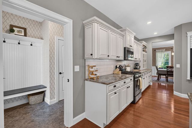 155 Blackstone St, Bellingham, MA 02019