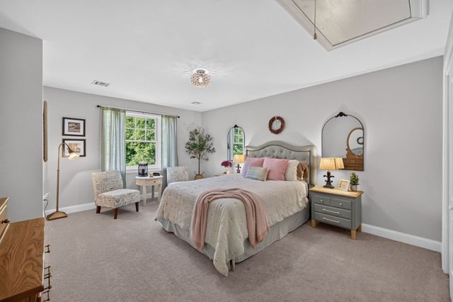155 Blackstone St, Bellingham, MA 02019