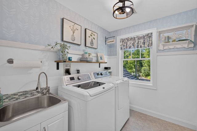 155 Blackstone St, Bellingham, MA 02019