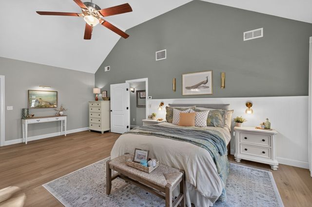 155 Blackstone St, Bellingham, MA 02019