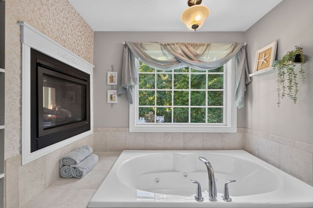 155 Blackstone St, Bellingham, MA 02019