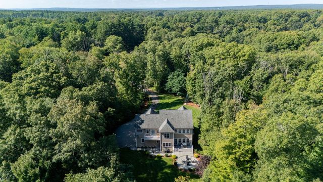 155 Blackstone St, Bellingham, MA 02019