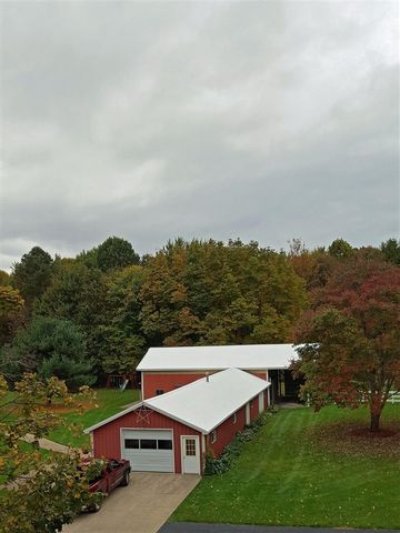 1532 34th Street, Allegan, MI 49010