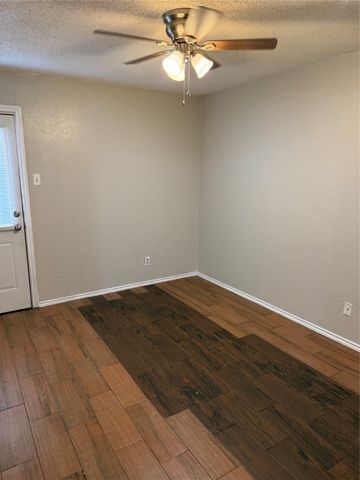 9520 Royal Lane 214, Dallas, TX 75243