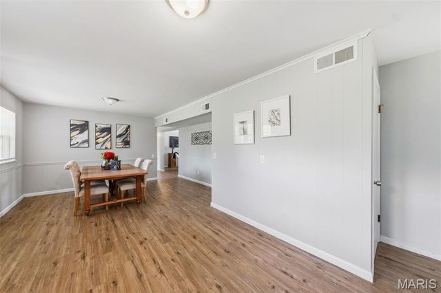 11160 landseer Drive, St Louis, MO 63136