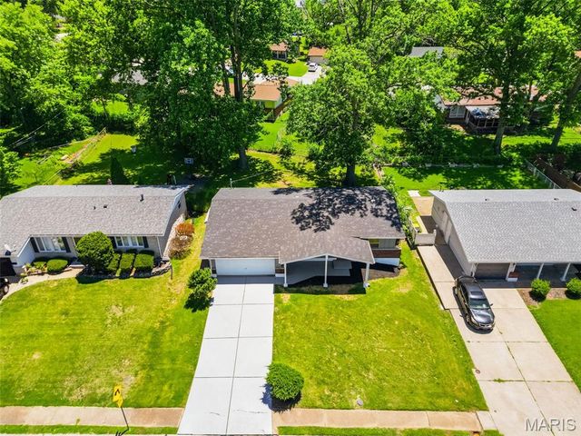11160 landseer Drive, St Louis, MO 63136
