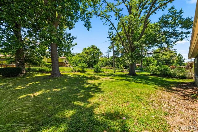 11160 landseer Drive, St Louis, MO 63136