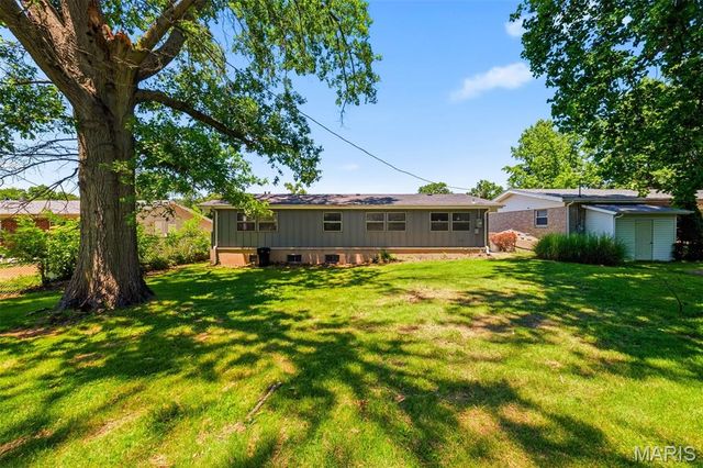 11160 landseer Drive, St Louis, MO 63136