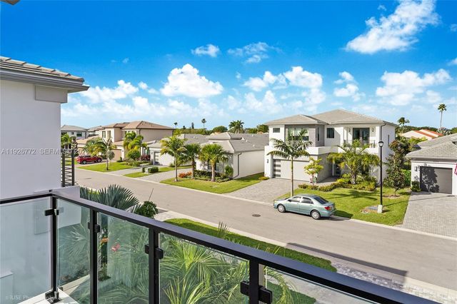 8095 Crystal Downs Avenue, Boca Raton, FL 33434