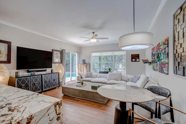 251 Isle Verde Way, Palm Beach Gardens, FL 33418