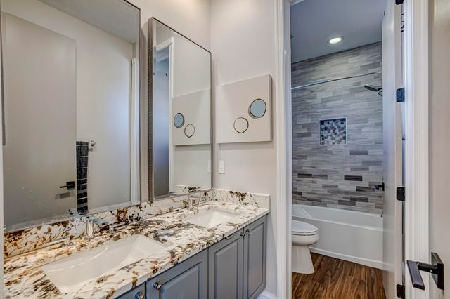 251 Isle Verde Way, Palm Beach Gardens, FL 33418
