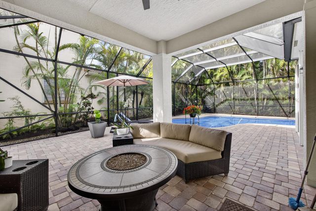 251 Isle Verde Way, Palm Beach Gardens, FL 33418
