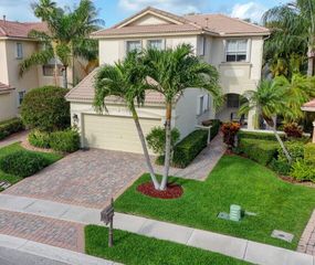 251 Isle Verde Way, Palm Beach Gardens, FL 33418