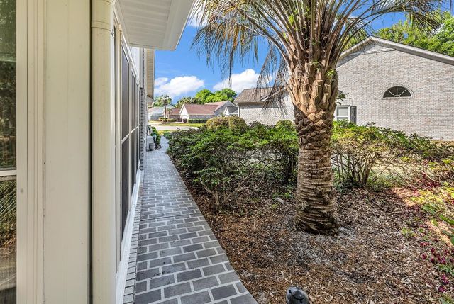 9617 Sandpiper Ct., Myrtle Beach, SC 29572