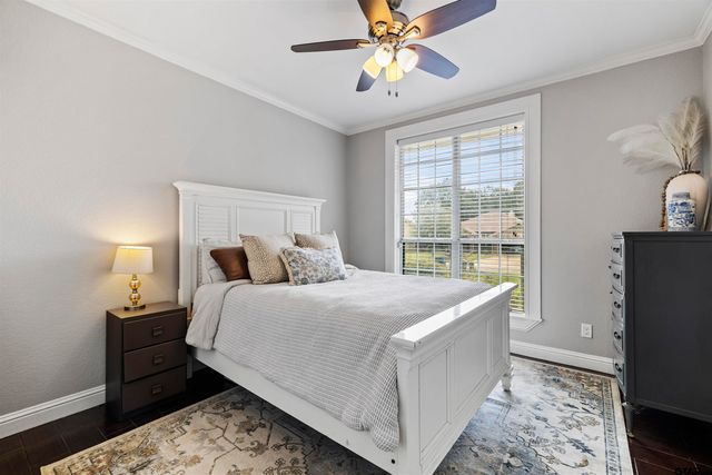 110 Haley Lane, Chandler, TX 75758