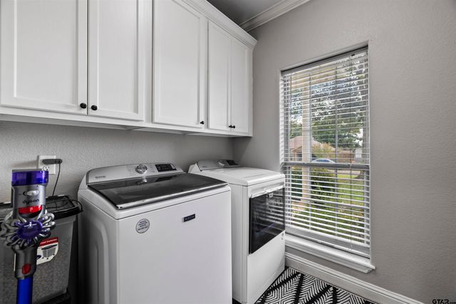 110 Haley Lane, Chandler, TX 75758