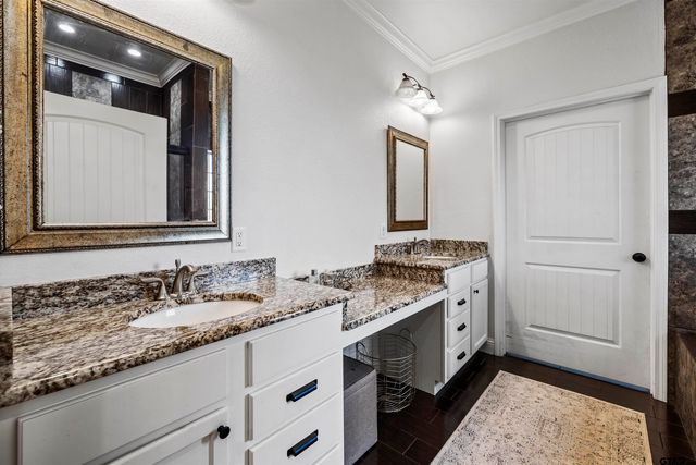 110 Haley Lane, Chandler, TX 75758