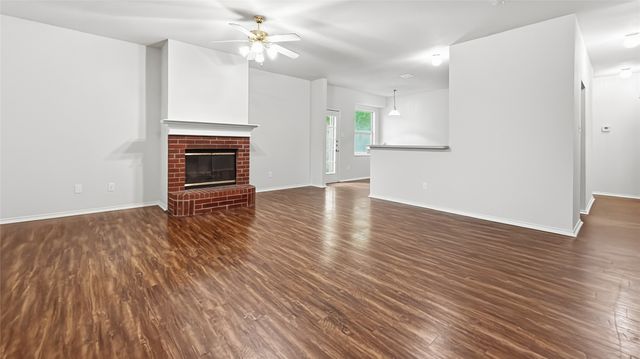 10517 Fossil Hill Drive, Fort Worth, TX 76131