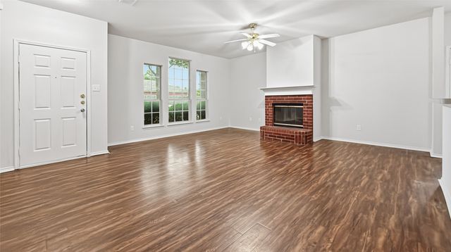 10517 Fossil Hill Drive, Fort Worth, TX 76131
