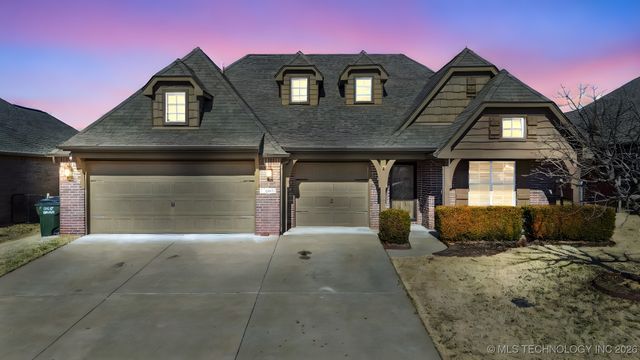 11801 E 105th Place N, Owasso, OK 74055