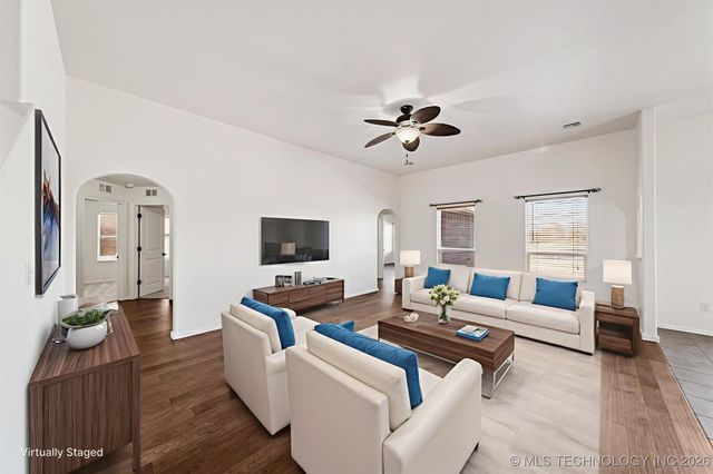 11801 E 105th Place N, Owasso, OK 74055