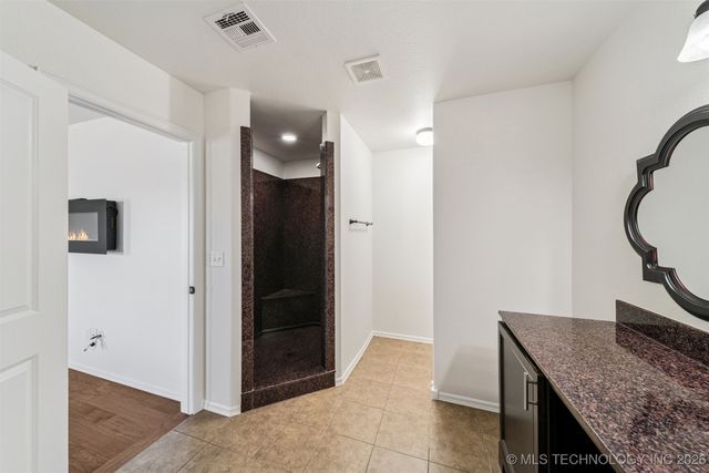 11801 E 105th Place N, Owasso, OK 74055