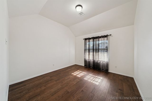 11801 E 105th Place N, Owasso, OK 74055