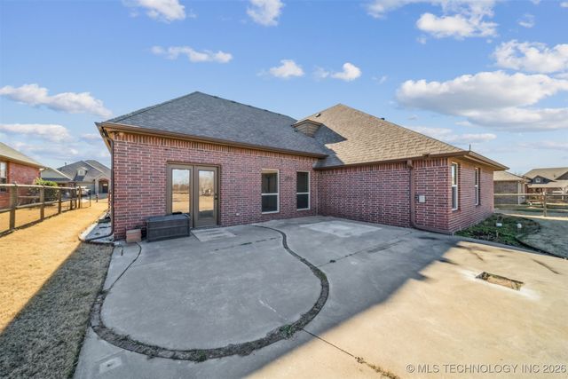 11801 E 105th Place N, Owasso, OK 74055