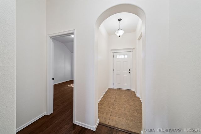 11801 E 105th Place N, Owasso, OK 74055