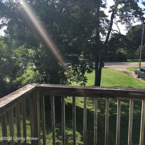 5111 Terry Rd, Louisville, KY 40216