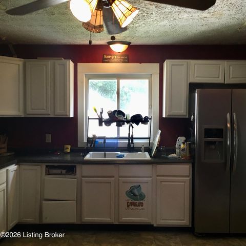 5111 Terry Rd, Louisville, KY 40216