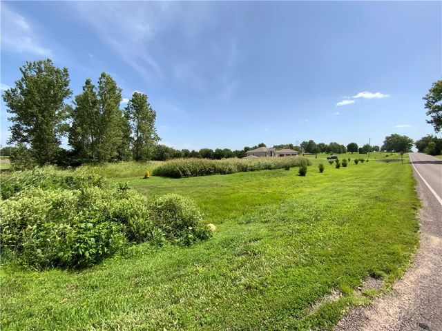 18144 Evans Road, Tonganoxie, KS 66086