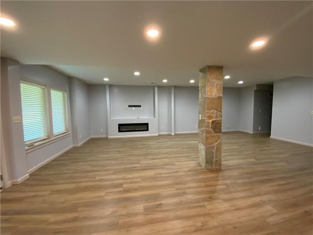 18144 Evans Road, Tonganoxie, KS 66086