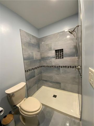 18144 Evans Road, Tonganoxie, KS 66086