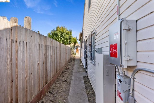 1836 99th Avenue, Oakland, CA 94603