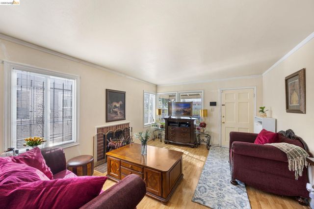 1836 99th Avenue, Oakland, CA 94603