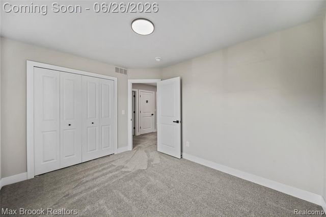 34575 Jefferson Avenue, Harrison Twp, MI 48045