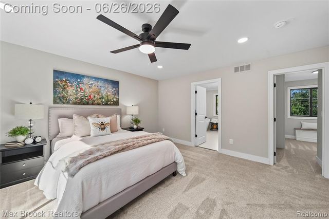 34575 Jefferson Avenue, Harrison Twp, MI 48045