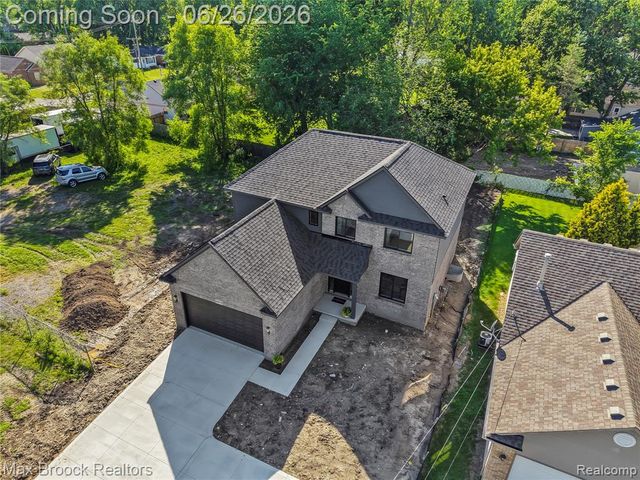 34575 Jefferson Avenue, Harrison Twp, MI 48045