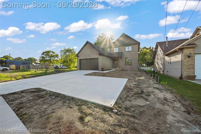 34575 Jefferson Avenue, Harrison Twp, MI 48045