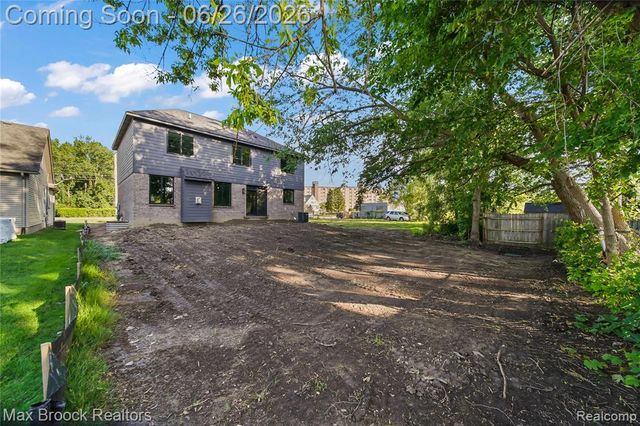 34575 Jefferson Avenue, Harrison Twp, MI 48045