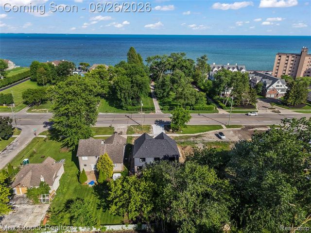 34575 Jefferson Avenue, Harrison Twp, MI 48045