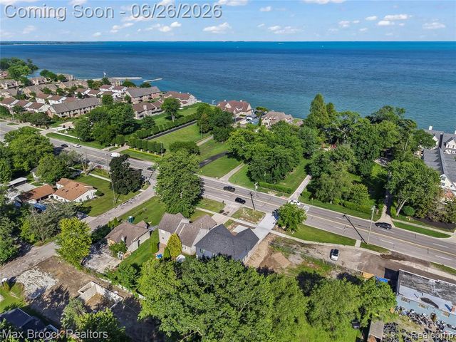 34575 Jefferson Avenue, Harrison Twp, MI 48045