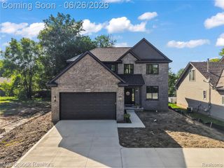 34575 Jefferson Avenue, Harrison Twp, MI 48045