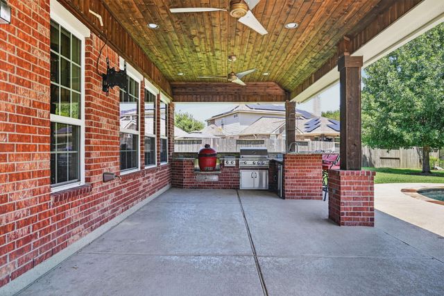 18111 Williams Elm Drive, Cypress, TX 77433
